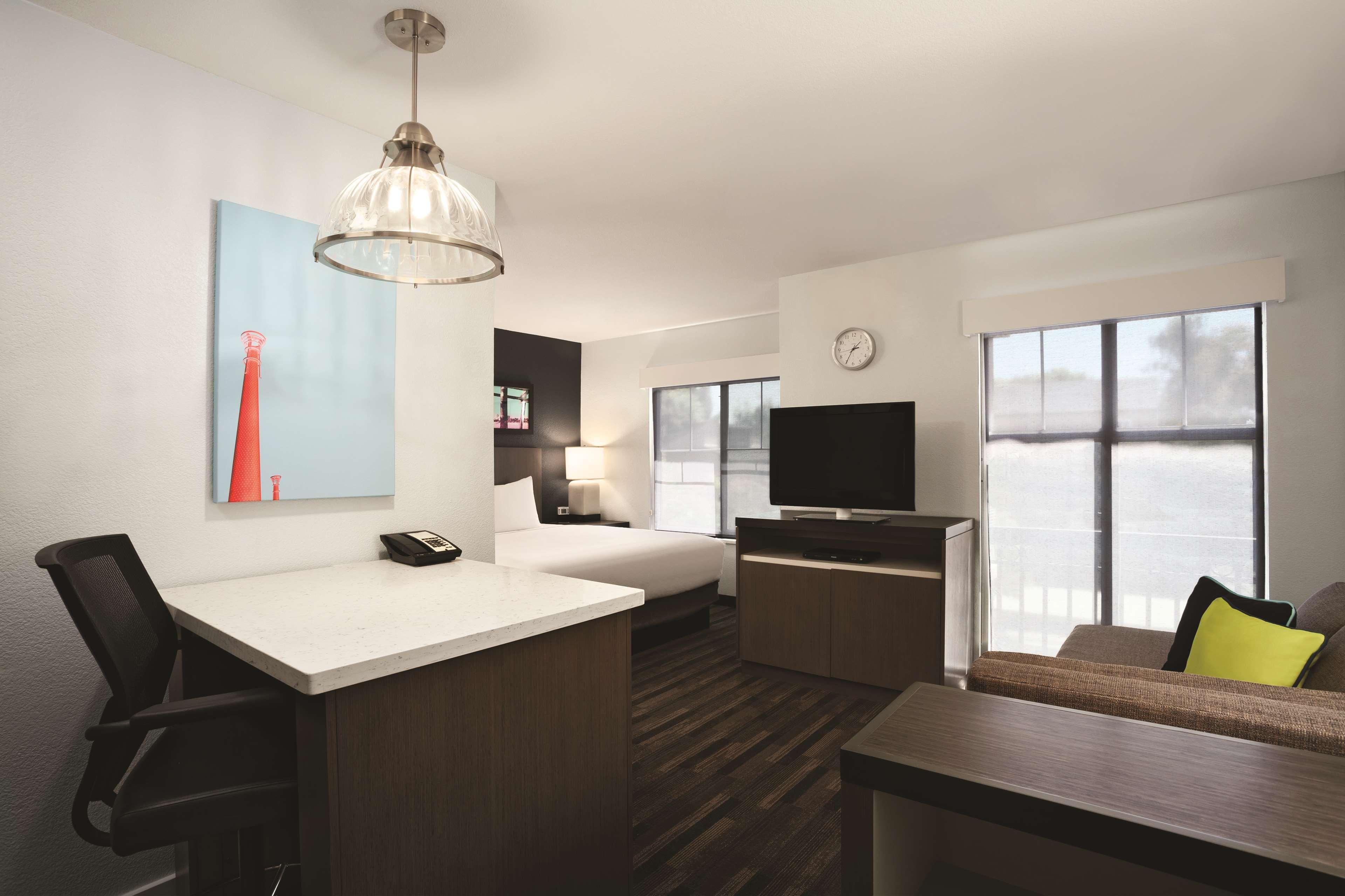 Hotel Hyatt House Pleasant Hill Extérieur photo
