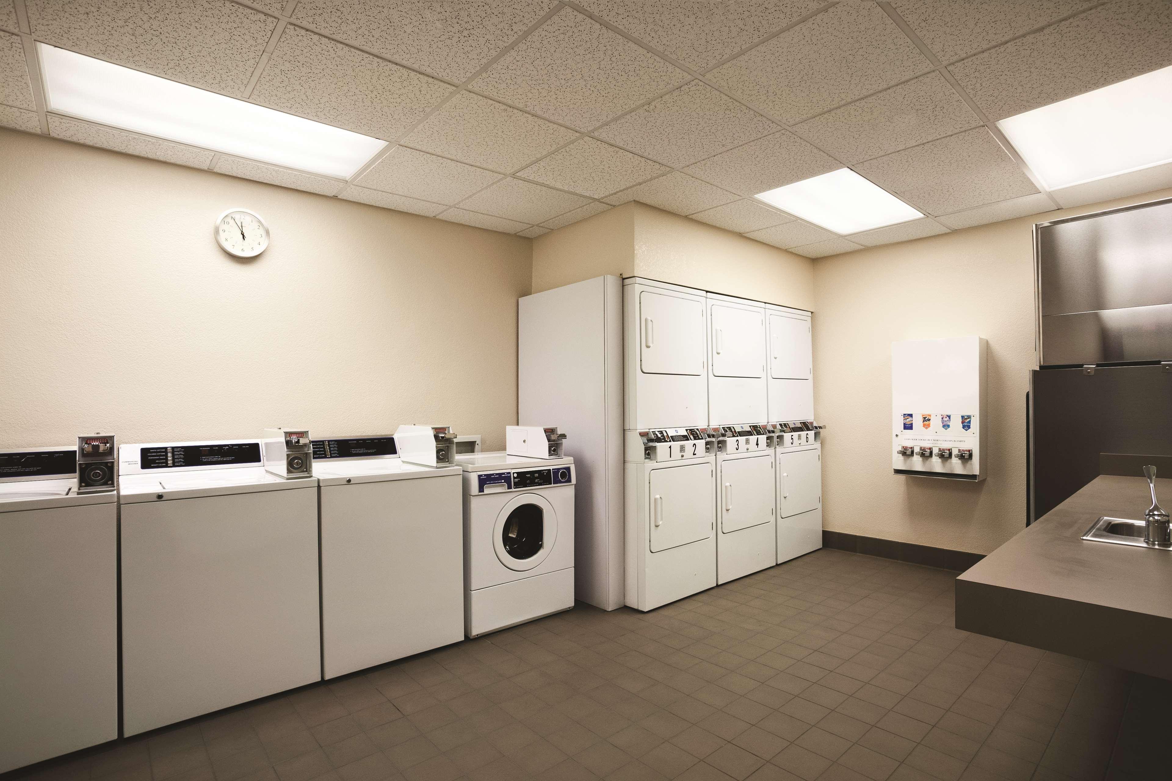 Hotel Hyatt House Pleasant Hill Extérieur photo